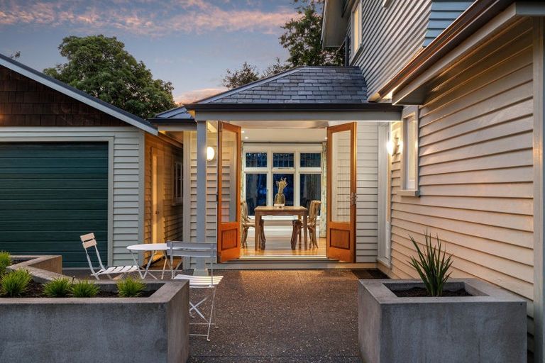 Photo of property in 40 Innes Road, St Albans, Christchurch, 8052