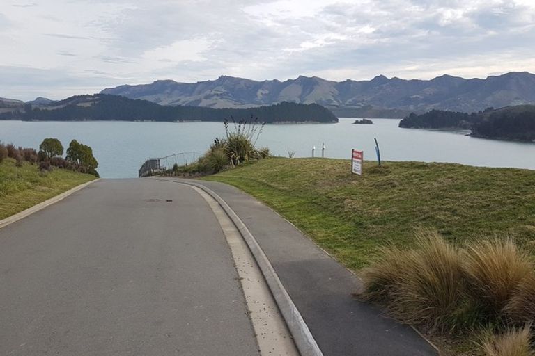 Photo of property in 10 Ohinehau Lane, Charteris Bay, Governors Bay, 8971