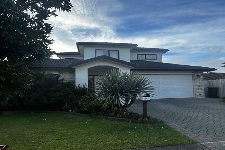 Photo of property in 14 Shankill Place, East Tamaki, Auckland, 2013