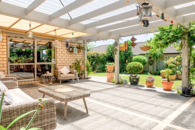 Photo of property in 18 Lithgow Drive, Otamatea, Whanganui, 4500