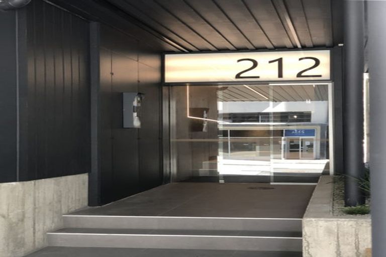 Photo of property in 403/212 Willis Street, Te Aro, Wellington, 6011