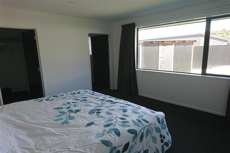 Photo of property in 40 Marbleleaf Lane, Albert Town, Wanaka, 9305