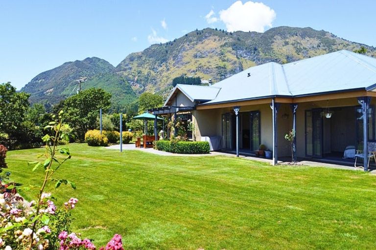 Photo of property in 92 Packard Road, Motupipi, Takaka, 7183