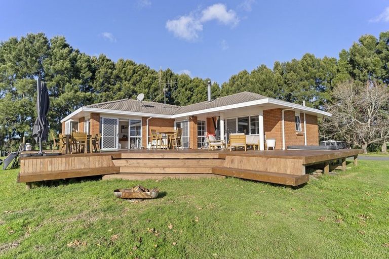 Photo of property in 151 Domain Road, Papamoa Beach, Te Puke, 3187