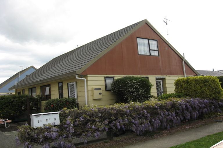 Photo of property in 3/31 Green Street, Tahunanui, Nelson, 7011