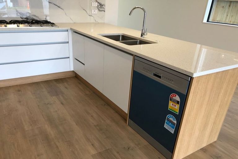 Photo of property in 12 Hearth Street, Flat Bush, Auckland, 2019