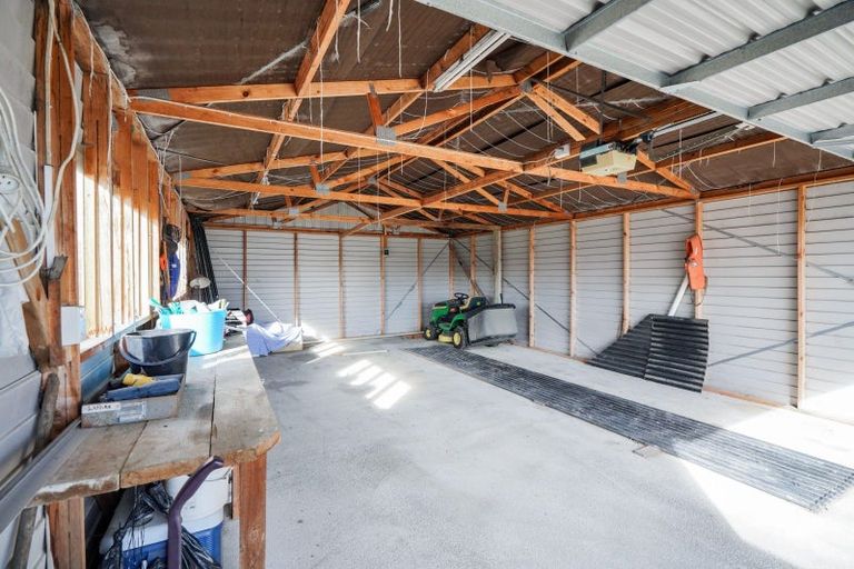 Photo of property in 89 Half Mile Road, Tuatapere, 9620