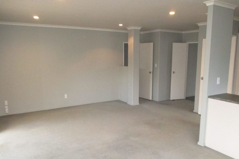 Photo of property in 96 Rototuna Road, Rototuna, Hamilton, 3210