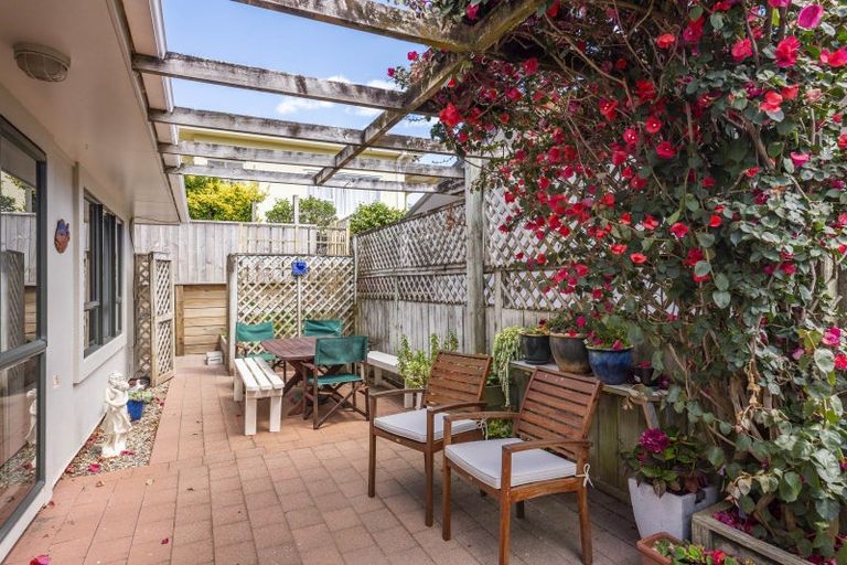 Photo of property in 12 Rua Road, Paraparaumu Beach, Paraparaumu, 5032