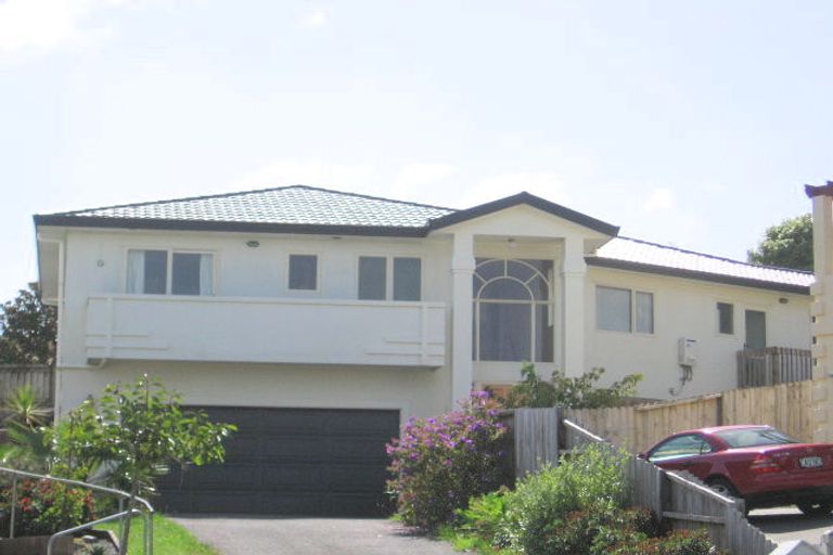 Photo of property in 25 Bundoran Way, Pinehill, Auckland, 0632