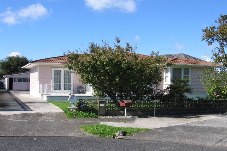 Photo of property in 18 Latham Avenue, Pakuranga, Auckland, 2010