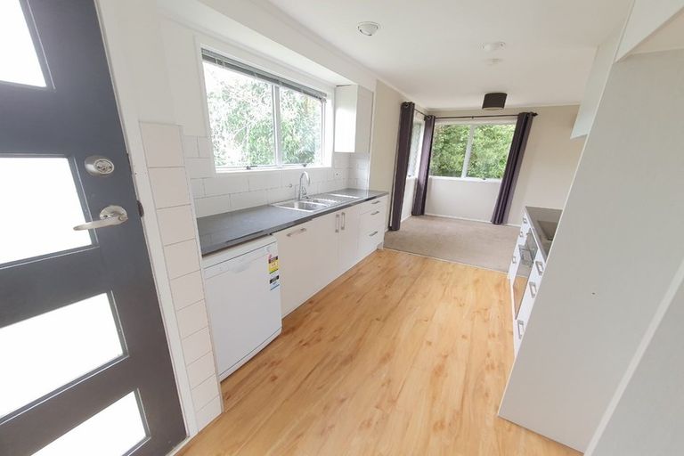 Photo of property in 12 Lipton Grove, Opaheke, Papakura, 2113