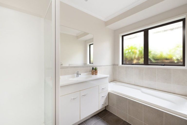 Photo of property in 39 Danny Place, Pyes Pa, Tauranga, 3112