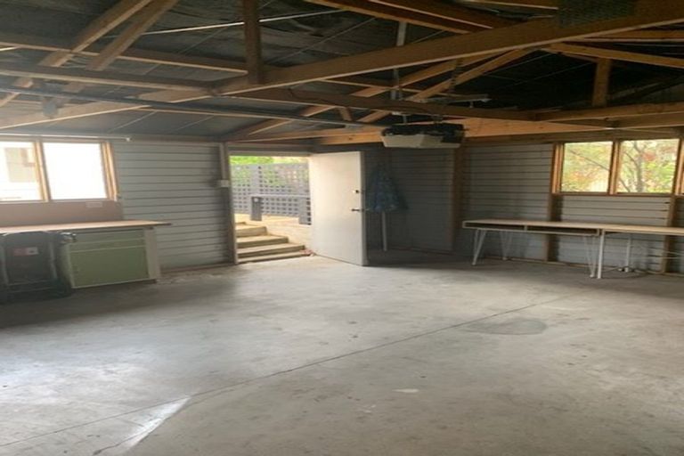 Photo of property in 996 Tremaine Avenue, Roslyn, Palmerston North, 4414