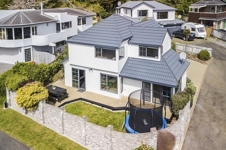 Photo of property in 42 Halladale Road, Papakowhai, Porirua, 5024