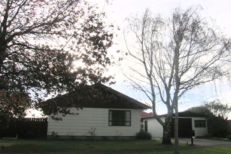 Photo of property in 24 Chelmarsh Place, Highbury, Palmerston North, 4412