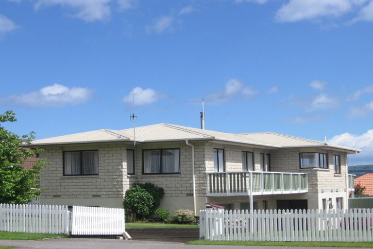 Photo of property in 48 Arrowsmith Avenue, Waipahihi, Taupo, 3330