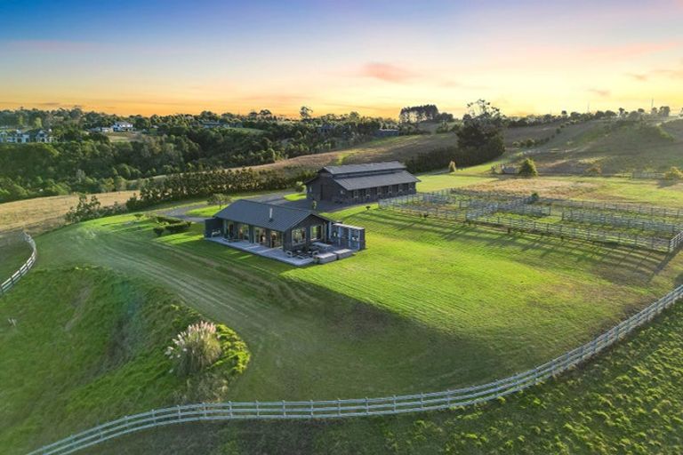 Photo of property in 175 Broomfields Road, Whitford, 2571