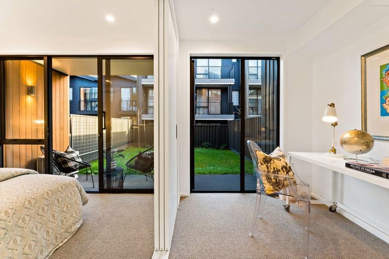 Photo of property in 36 Amber Court, Stonefields, 1072