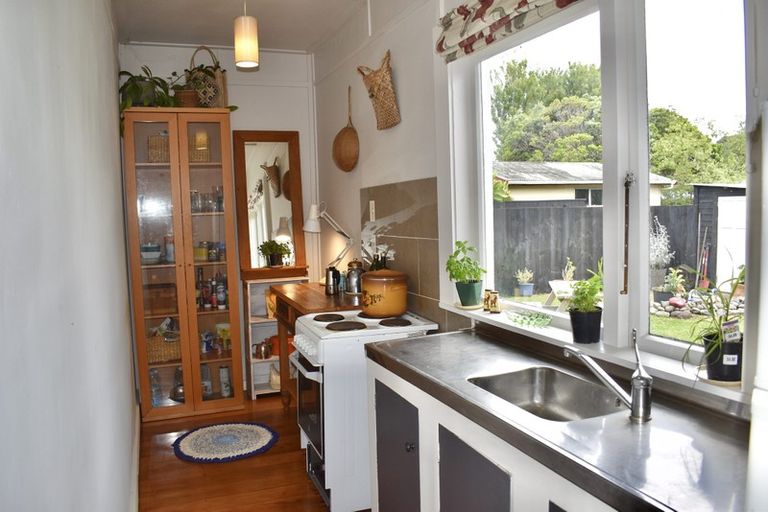 Photo of property in 27 Toi Street, Otaki Beach, Otaki, 5512