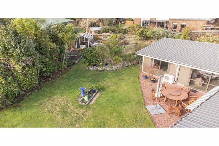 Photo of property in 14 Mark Place, Lynmore, Rotorua, 3010