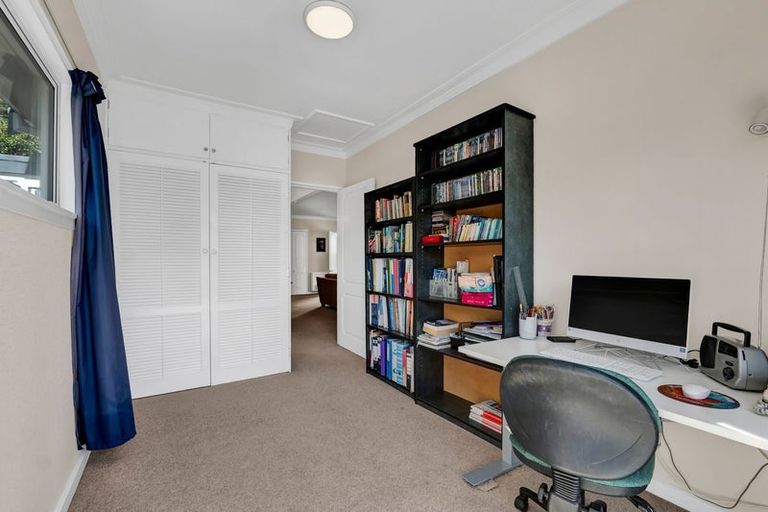 Photo of property in 75c Govett Avenue, Frankleigh Park, New Plymouth, 4310