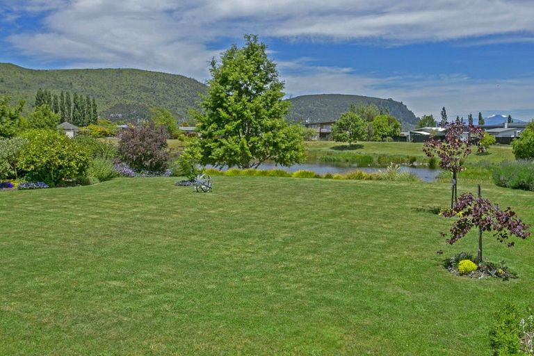 Photo of property in 11 Pukeko Way, Kinloch, Taupo, 3377