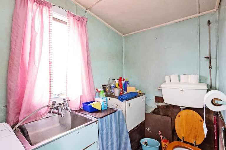 Photo of property in 52 Morton Street, Georgetown, Invercargill, 9812