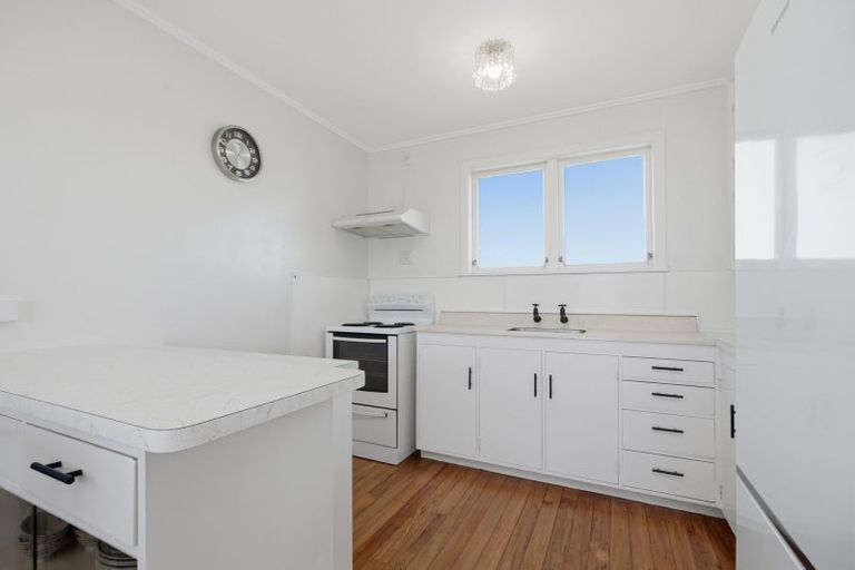 Photo of property in 22 Karewa Parade, Papamoa Beach, Papamoa, 3118