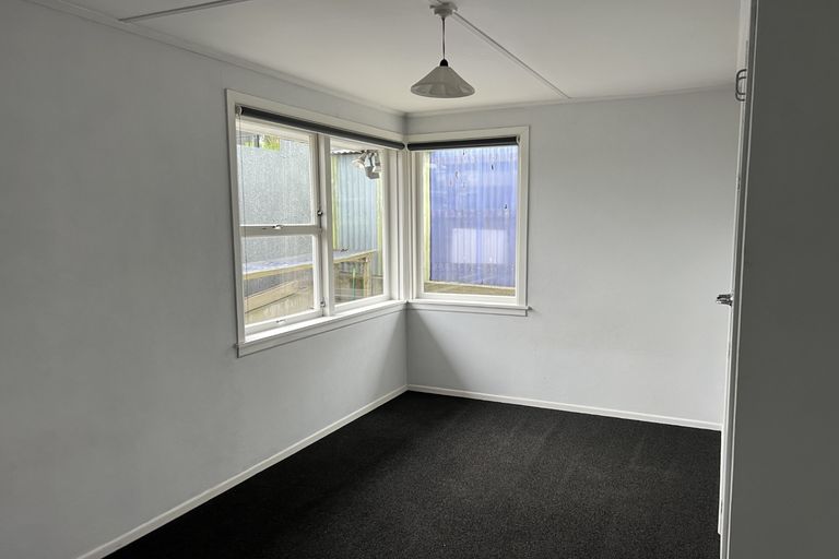 Photo of property in 16 Clyde Carr Crescent, Waimataitai, Timaru, 7910