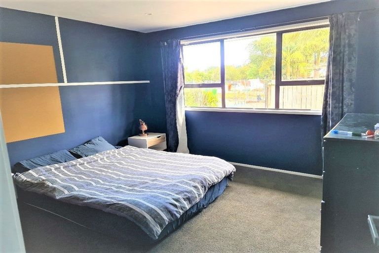 Photo of property in 11 Tabitha Crescent, Henderson, Auckland, 0612