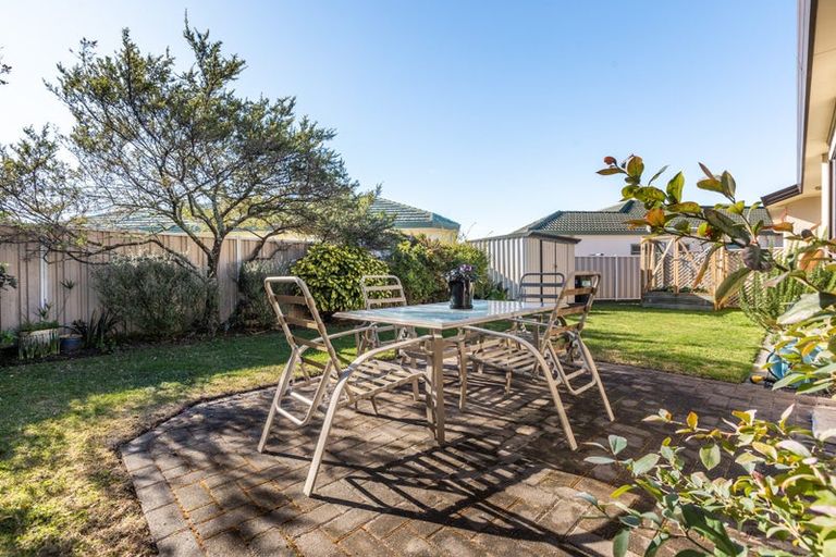 Photo of property in 17 Alderney Close, Taradale, Napier, 4112