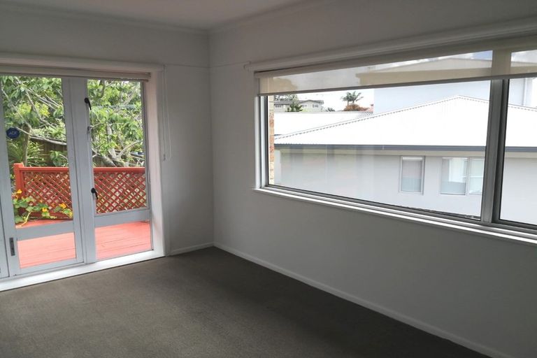 Photo of property in 34 Glenfern Road, Mellons Bay, Auckland, 2014