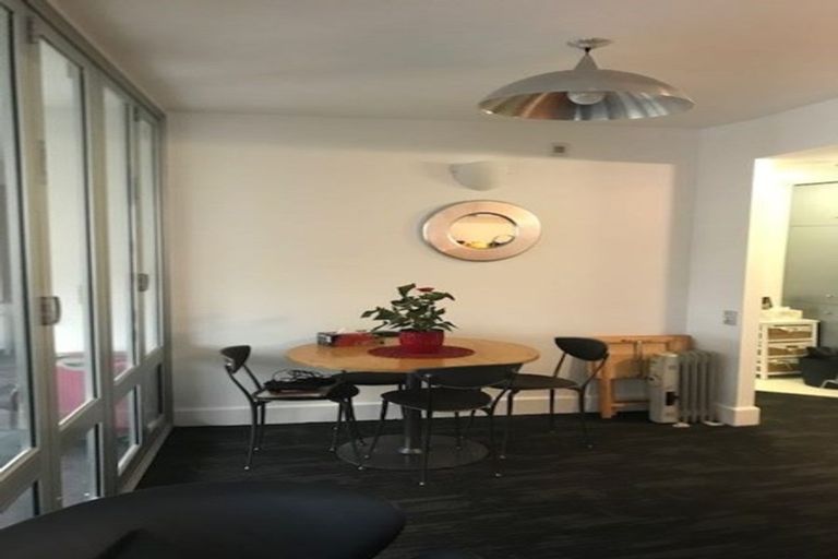 Photo of property in St Pauls Apartments, 93/43 Mulgrave Street, Thorndon, Wellington, 6011
