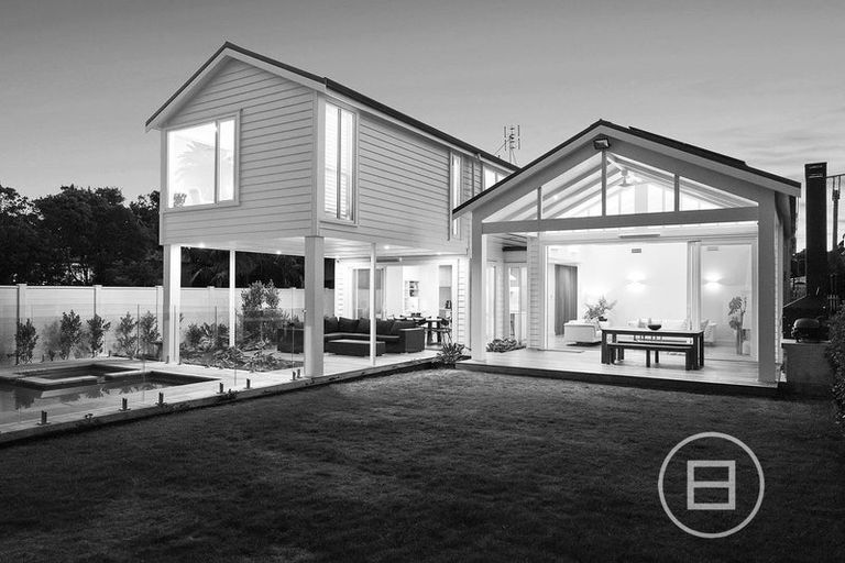 Photo of property in 15 Church Street, Northcote Point, Auckland, 0627