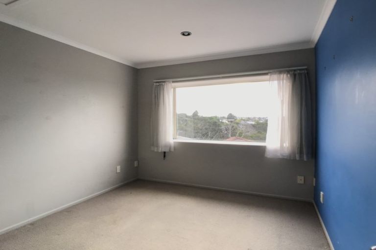 Photo of property in 16 Mcfetridge Place, Hillcrest, Auckland, 0627