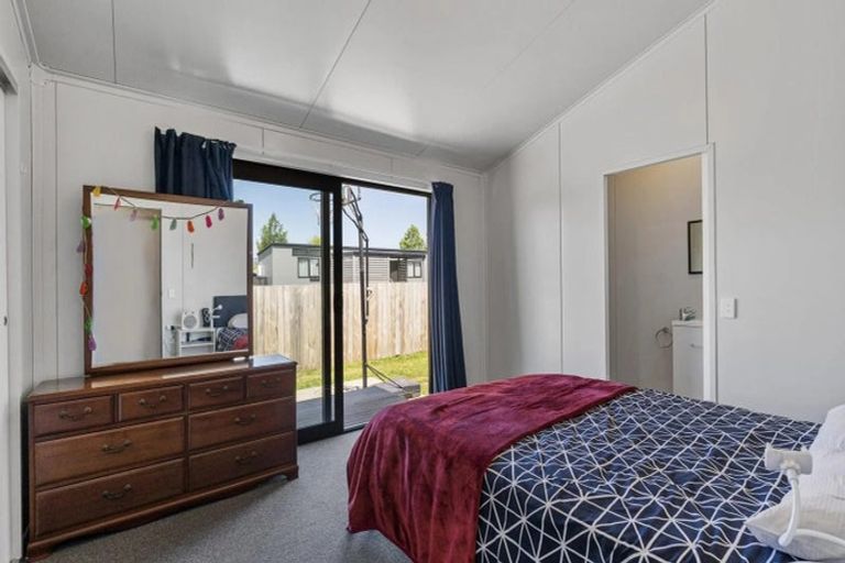 Photo of property in 37 Te Iwiheke Place, Turangi, 3334