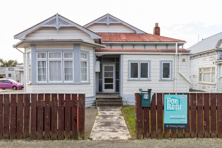 Photo of property in 21 Bourke Street, Palmerston North, 4410