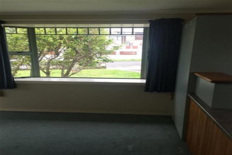 Photo of property in 15 Budleigh Street, Frankleigh Park, New Plymouth, 4310