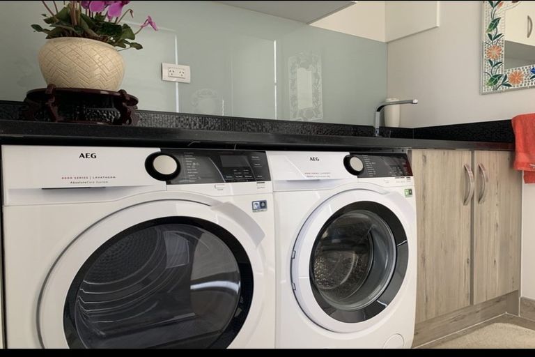 Photo of property in 56 Sunningdale Street, Wattle Downs, Auckland, 2103