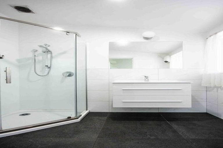 Photo of property in 3/7b Buchanans Road, Sockburn, Christchurch, 8042