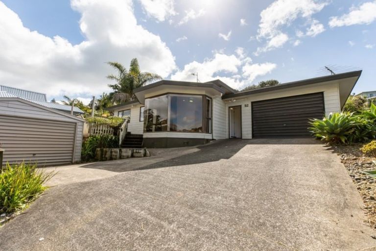 Photo of property in 52 Ferry Road, Arkles Bay, Whangaparaoa, 0932