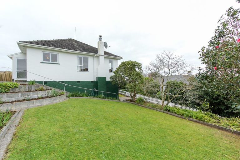 Photo of property in 104 Belt Road, New Plymouth, 4310