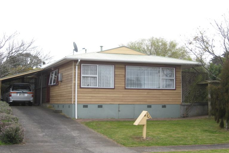 Photo of property in 16 Trelawney Crescent, Westown, New Plymouth, 4310