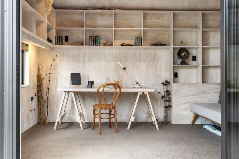 Photo of property in 8 Aranoni Track, Clifton, Christchurch, 8081