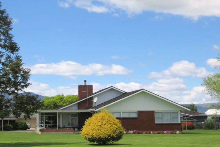 Photo of property in 42 Burwood Road, Matamata, 3400