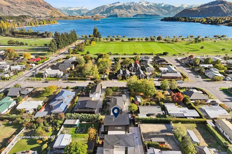 Photo of property in 147b Warren Street, Wanaka, 9305