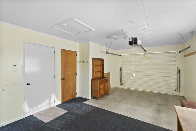 Photo of property in 6 Kingfisher Way, Te Kowhai, Hamilton, 3288