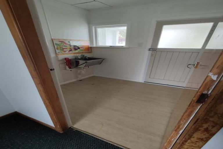 Photo of property in 2a-b Waihemo Street, Waitangirua, Porirua, 5024