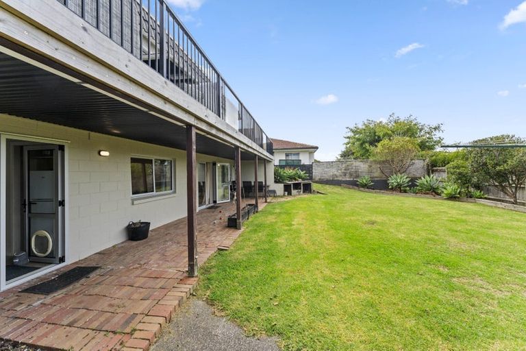 Photo of property in 5 Stapleford Crescent, Browns Bay, Auckland, 0630